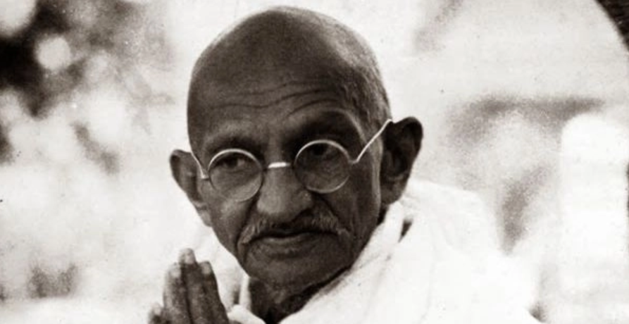 Nasce Mahatma Gandhi, a Grande Alma da paz mundial-0