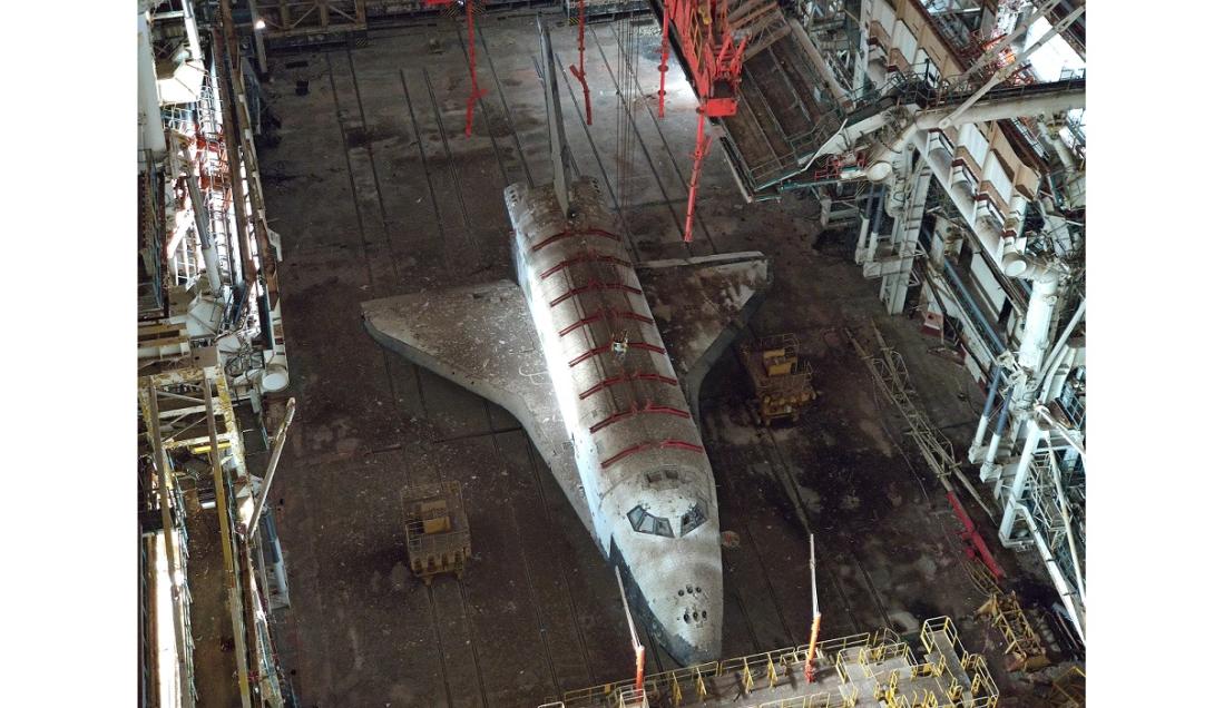 Nave espacial soviética que custou R$ 1 bilhão é encontrada abandonada em deserto -0