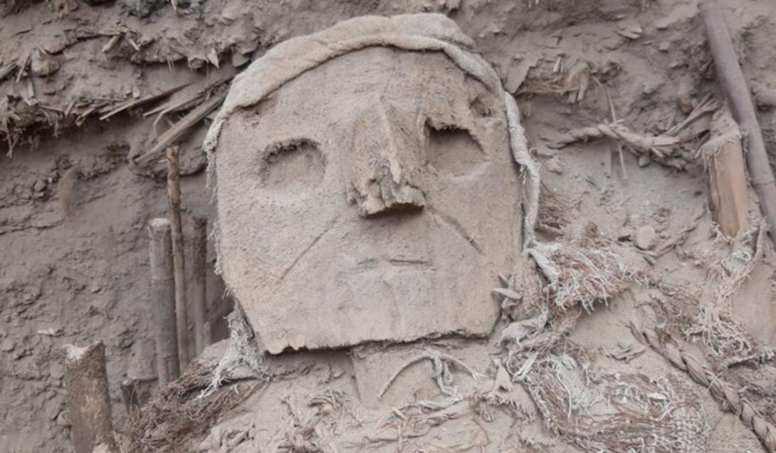 Arqueólogos encontram múmias com cabeças falsas no Peru-0